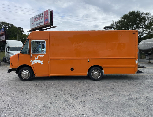 Food truck 1999 freightliner - food,