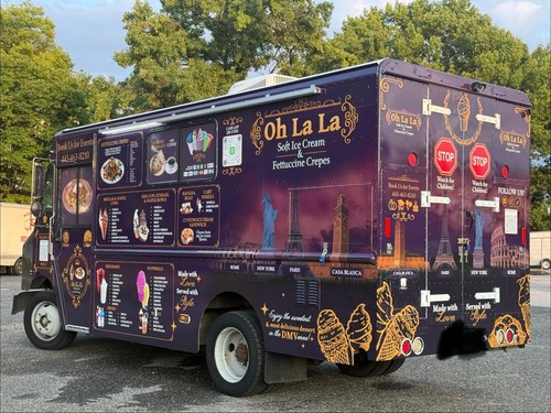 Freightliner mt45 food truck - ,